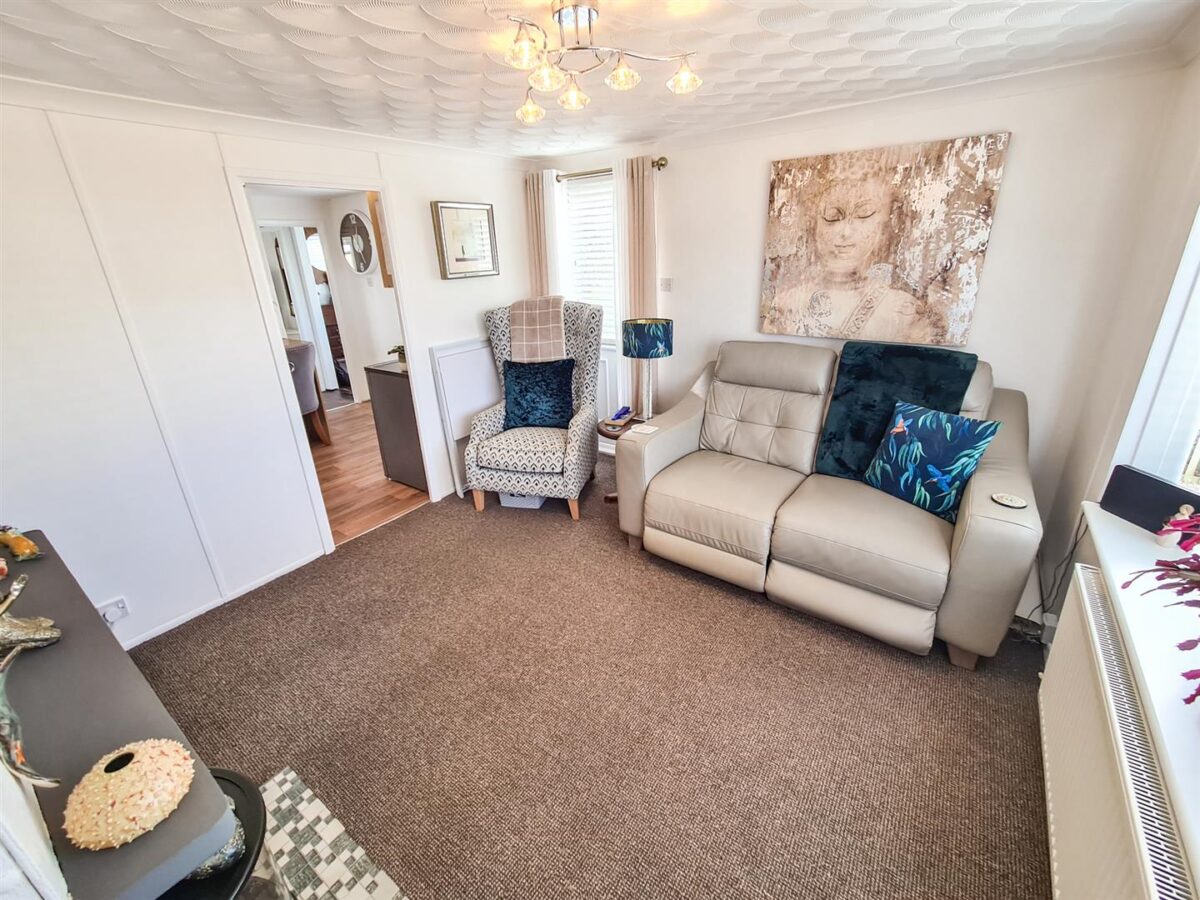 Oundle Road, Weldon, Corby