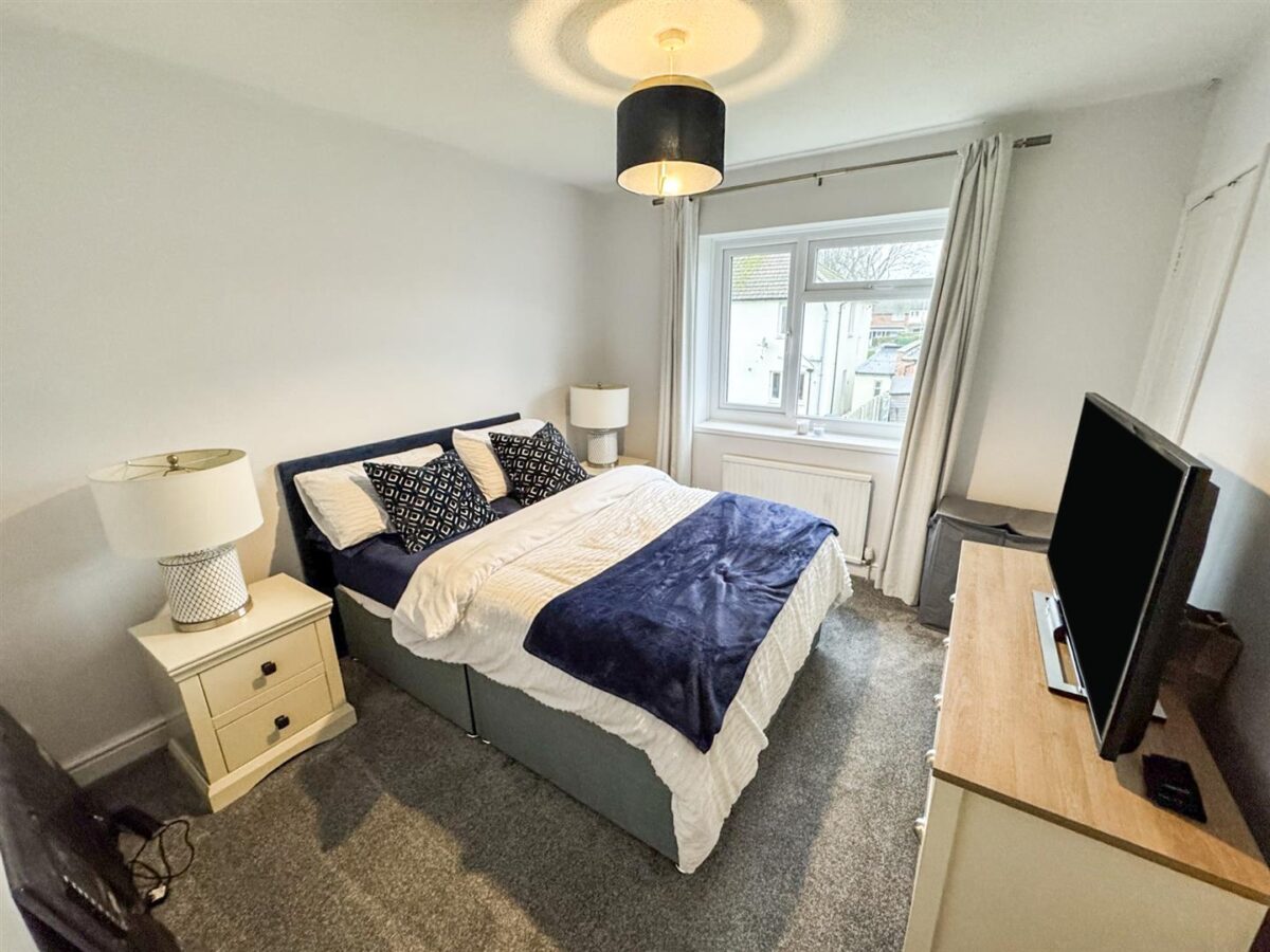 Welford Grove, Corby