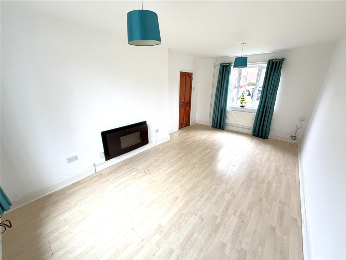 Faraday Grove, Corby