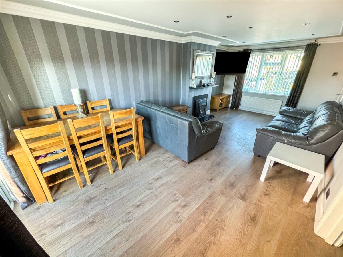 Glastonbury Road, Corby