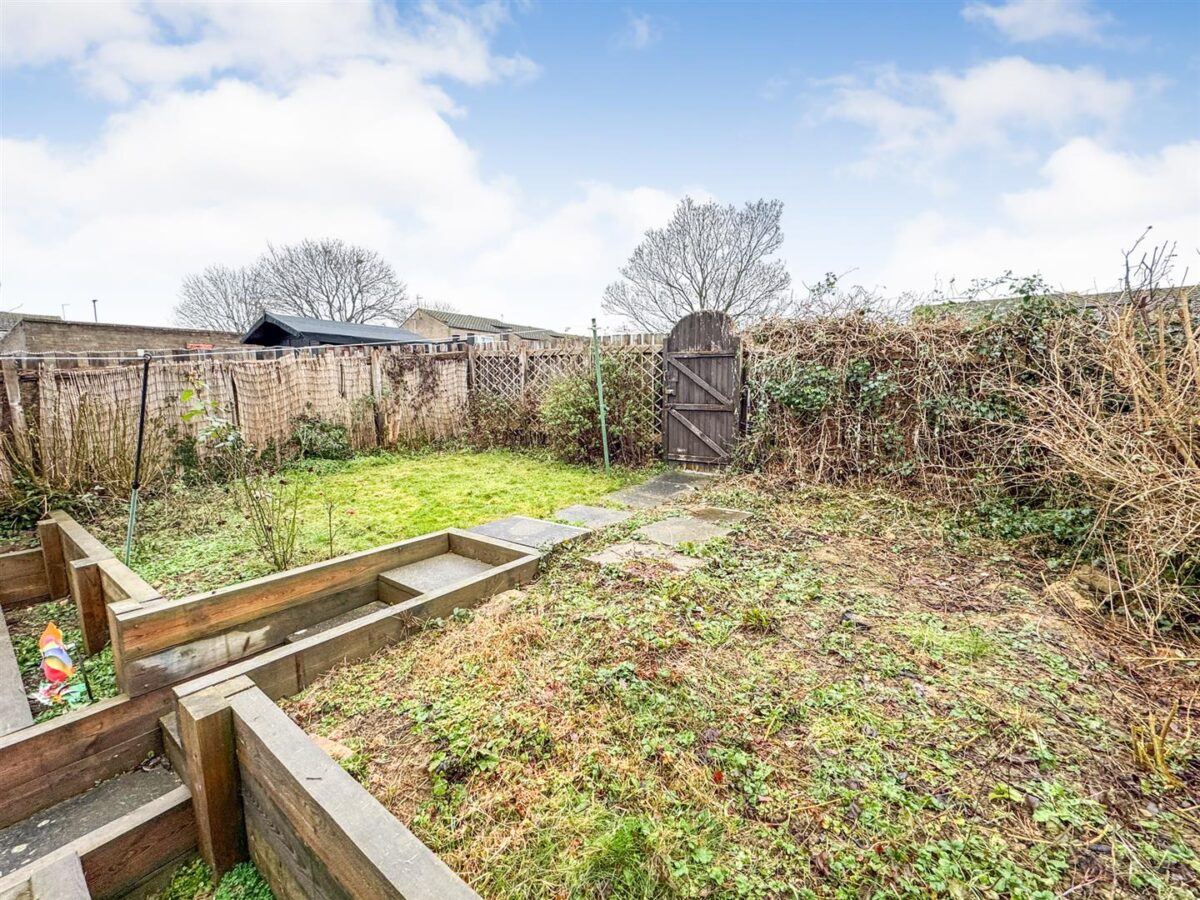 Lingfield Walk, Corby