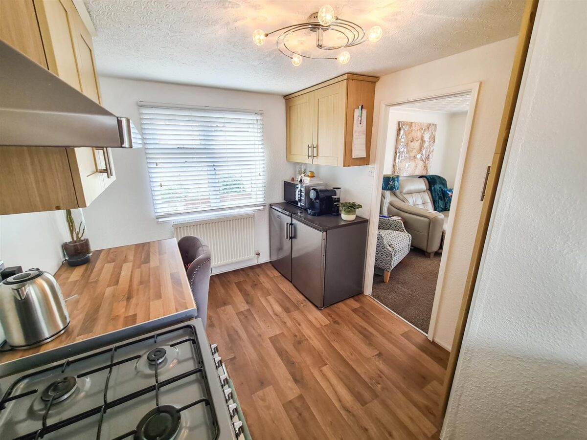 Oundle Road, Weldon, Corby