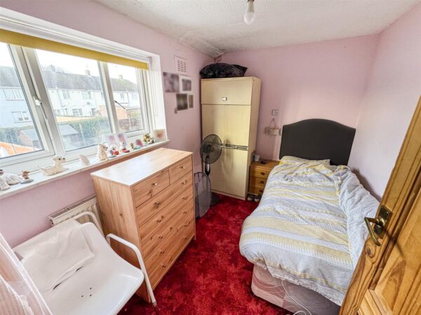 Willow Brook Road, Corby