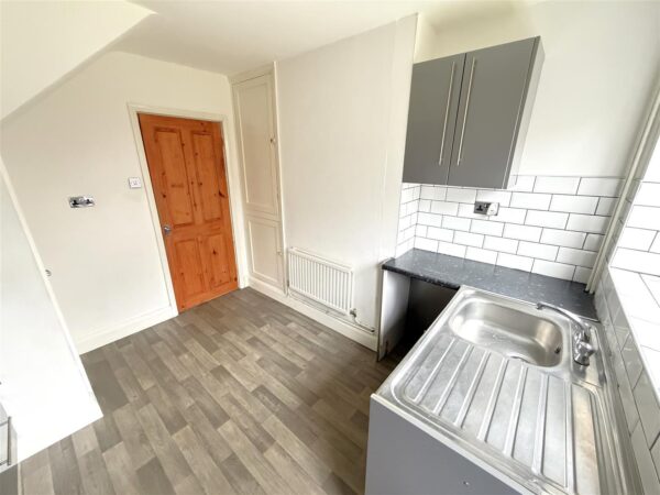 Faraday Grove, Corby