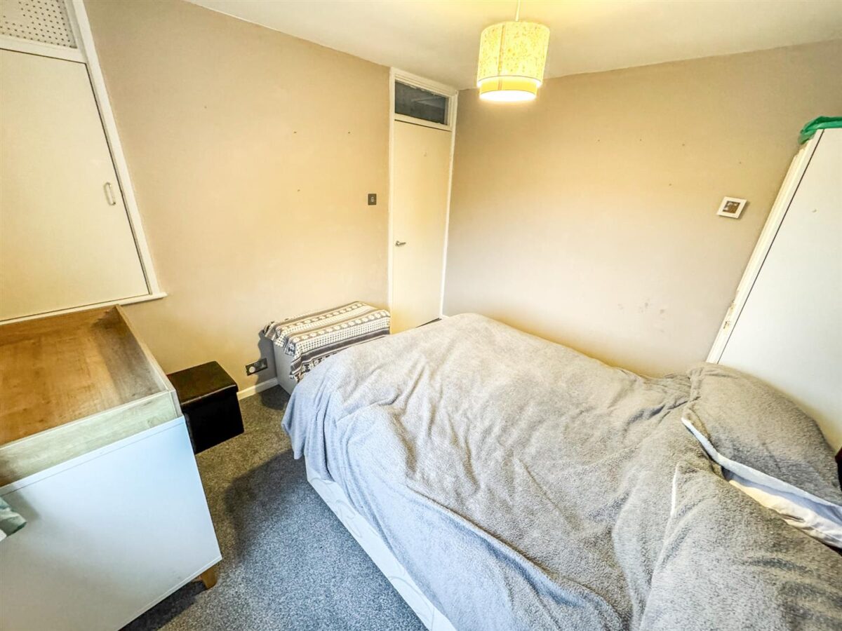 Lingfield Walk, Corby