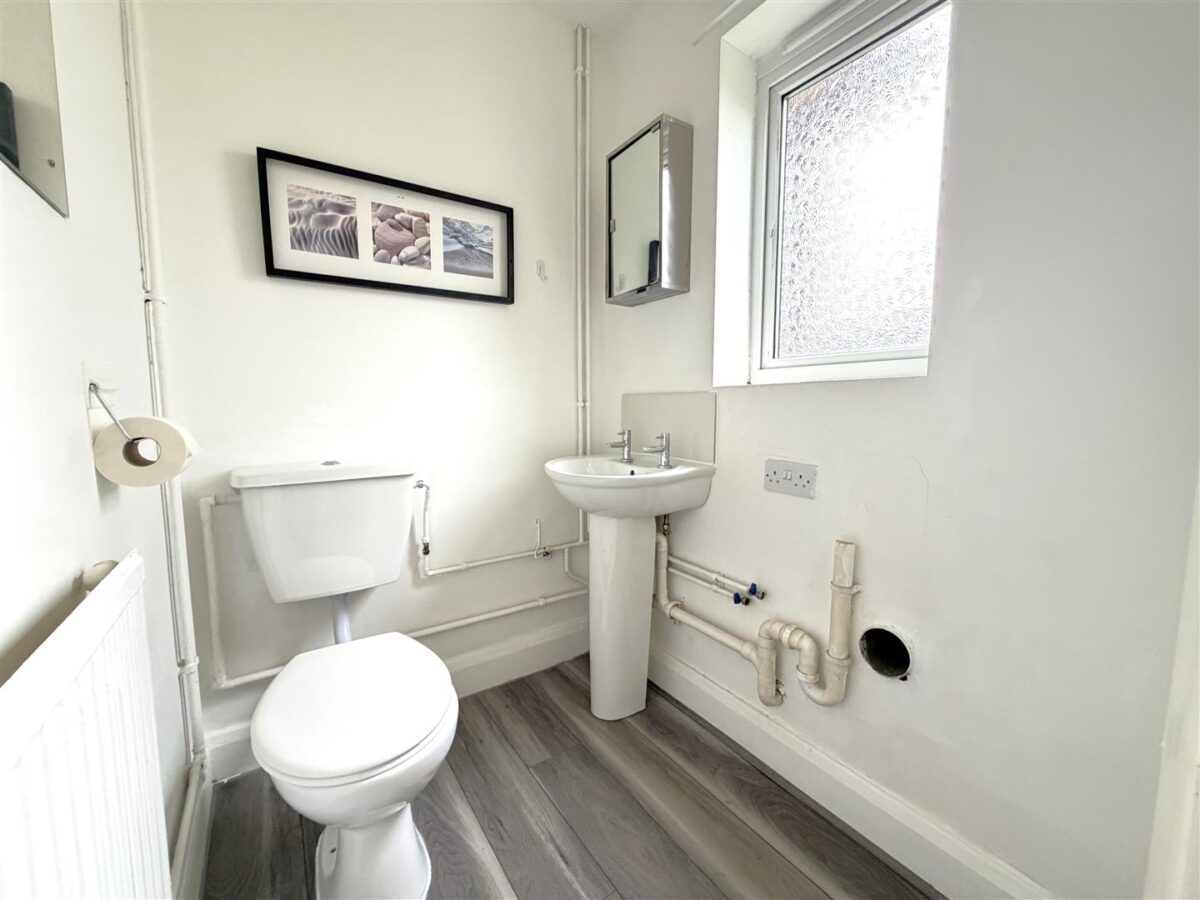 Faraday Grove, Corby