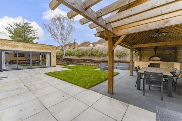 Singlehurst Close, Weldon, Corby