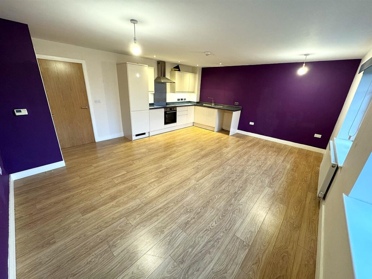 Studfall Avenue, Corby