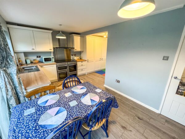 Lingfield Walk, Corby