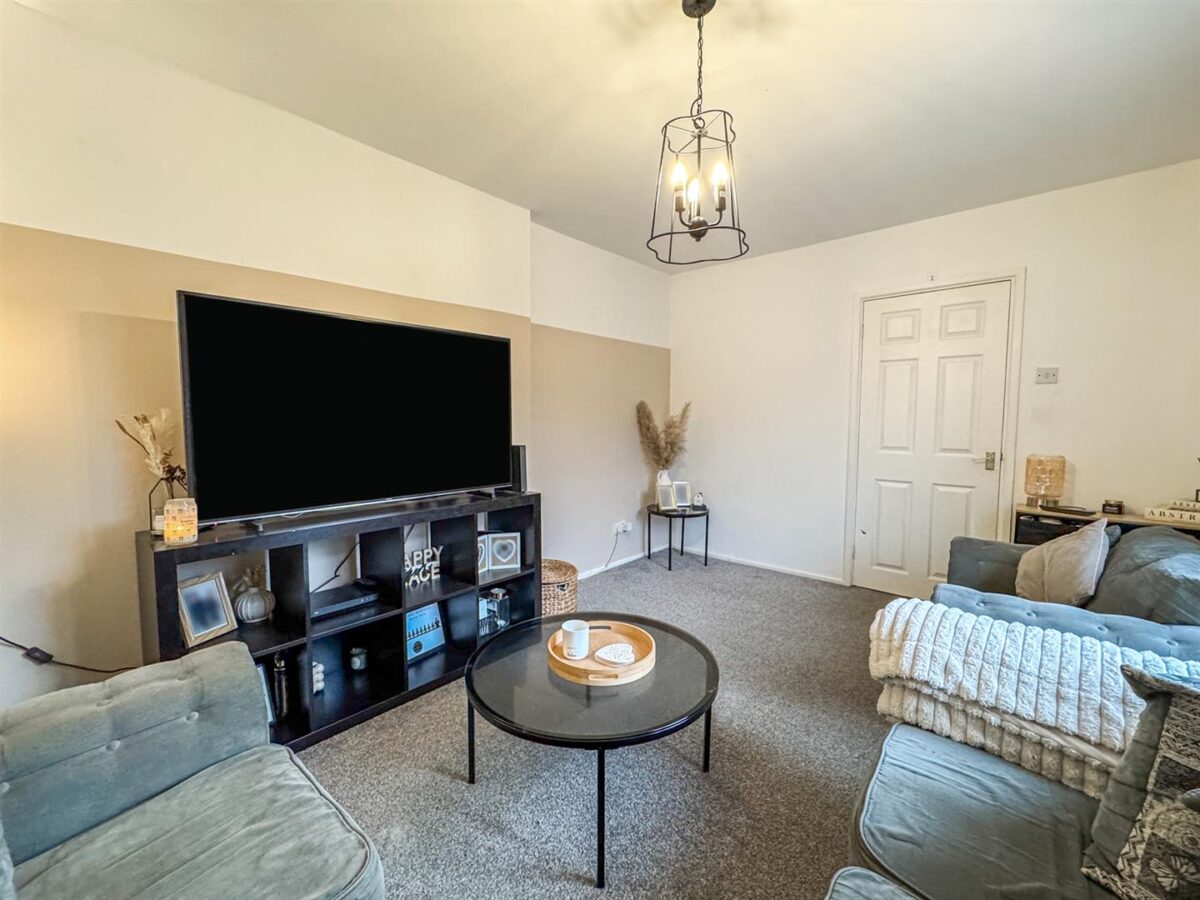 Ashley Avenue, Corby