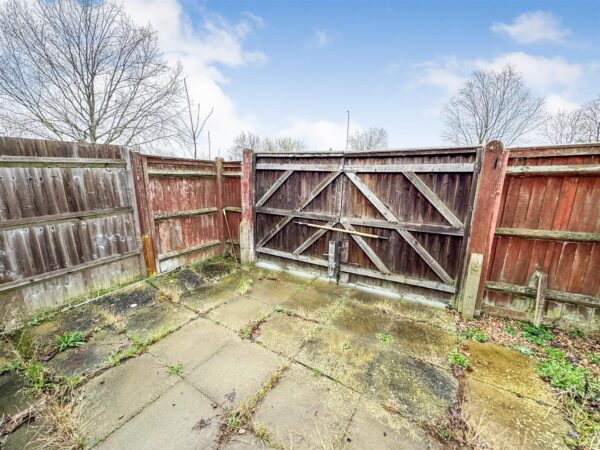 Stamford Walk, Corby