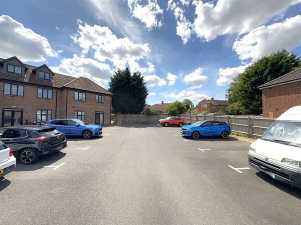 Studfall Avenue, Corby