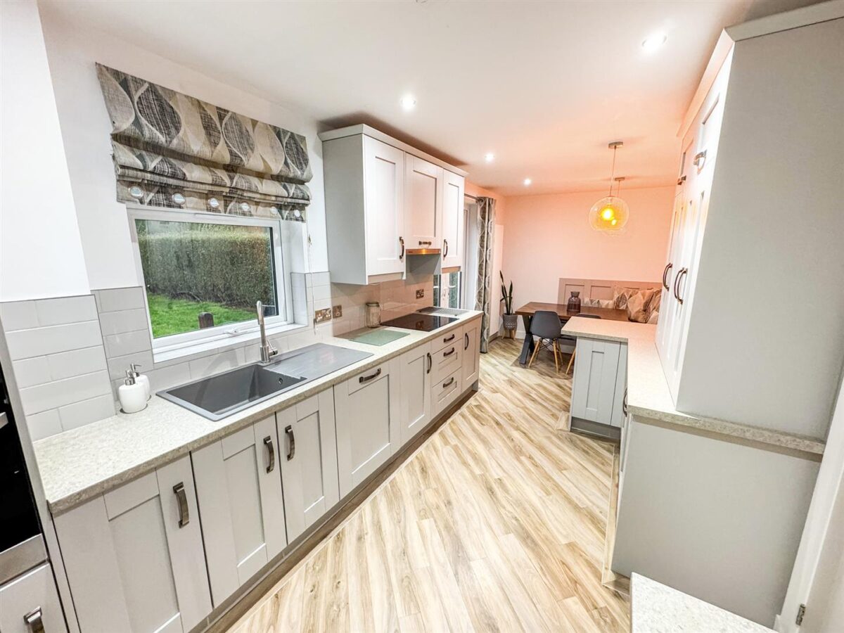 Studfall Avenue, Corby