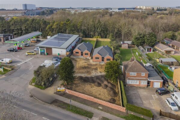 Corby Road, Weldon, Corby