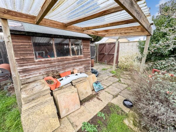 Croyde Avenue, Corby