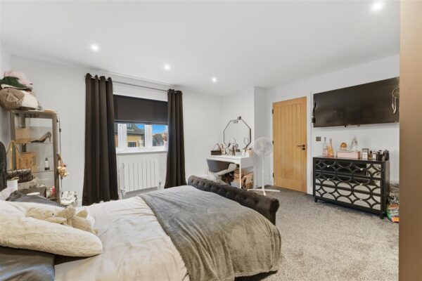 Singlehurst Close, Weldon, Corby