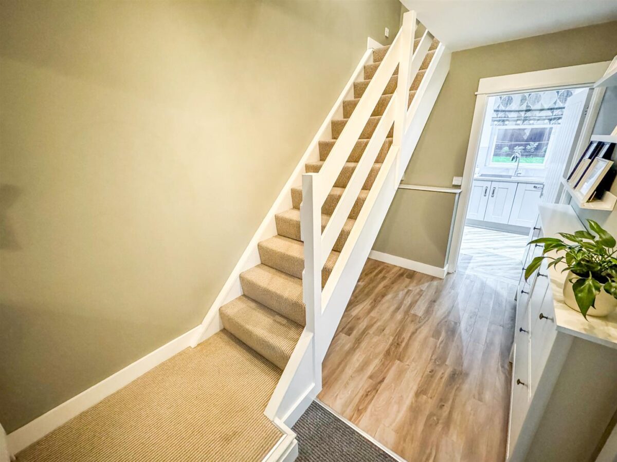 Studfall Avenue, Corby