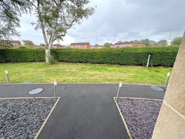 Studfall Avenue, Corby