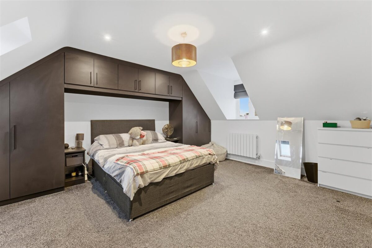 Singlehurst Close, Weldon, Corby