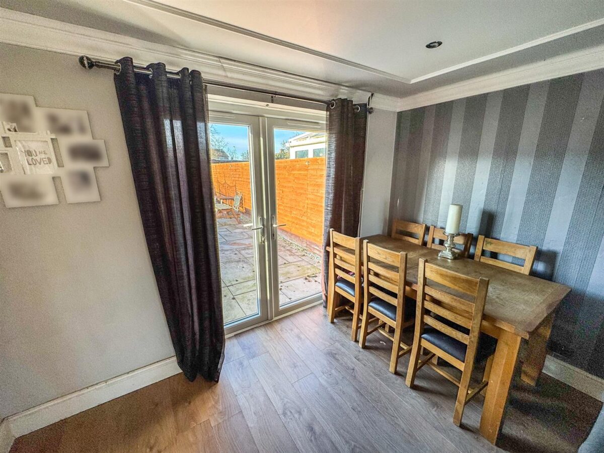 Glastonbury Road, Corby