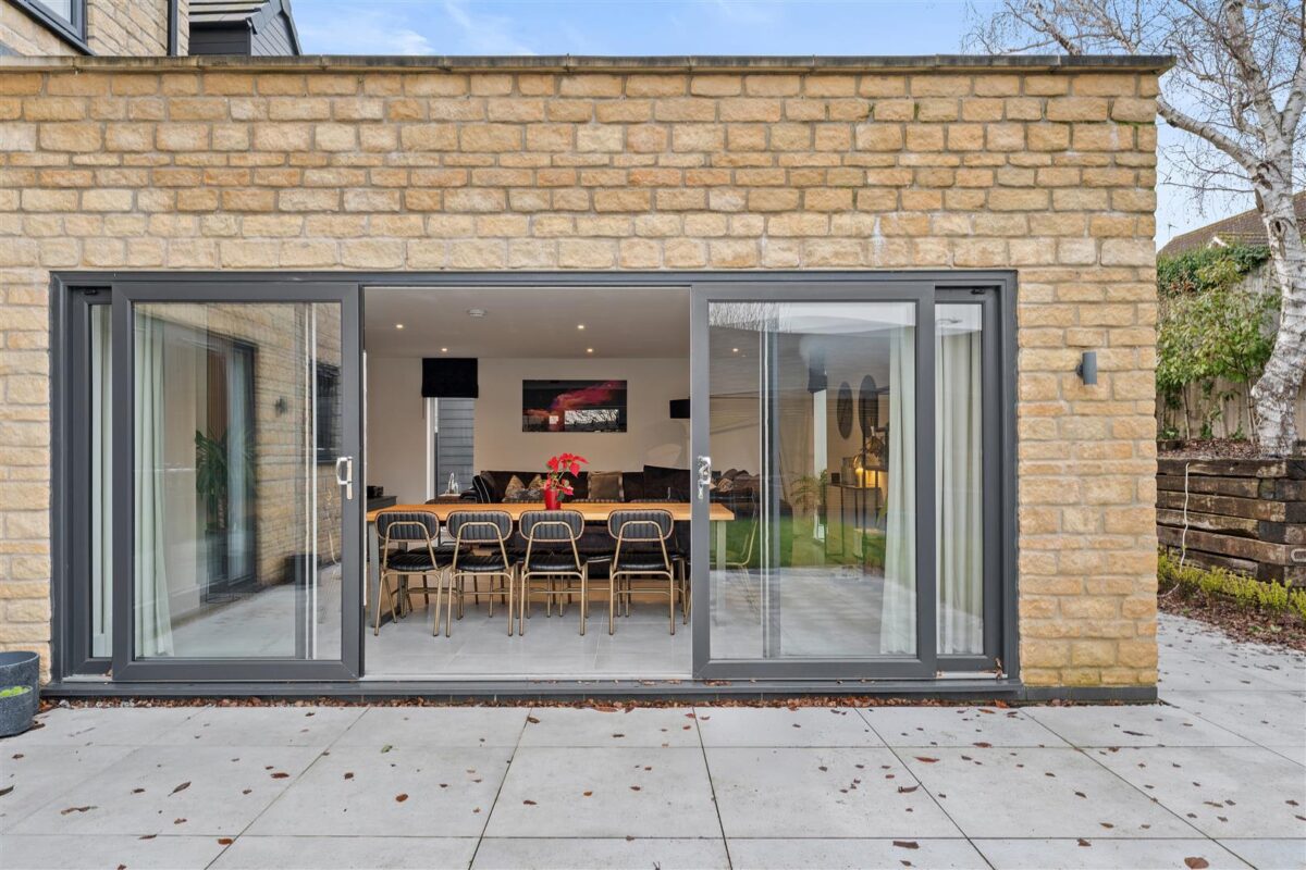 Singlehurst Close, Weldon, Corby