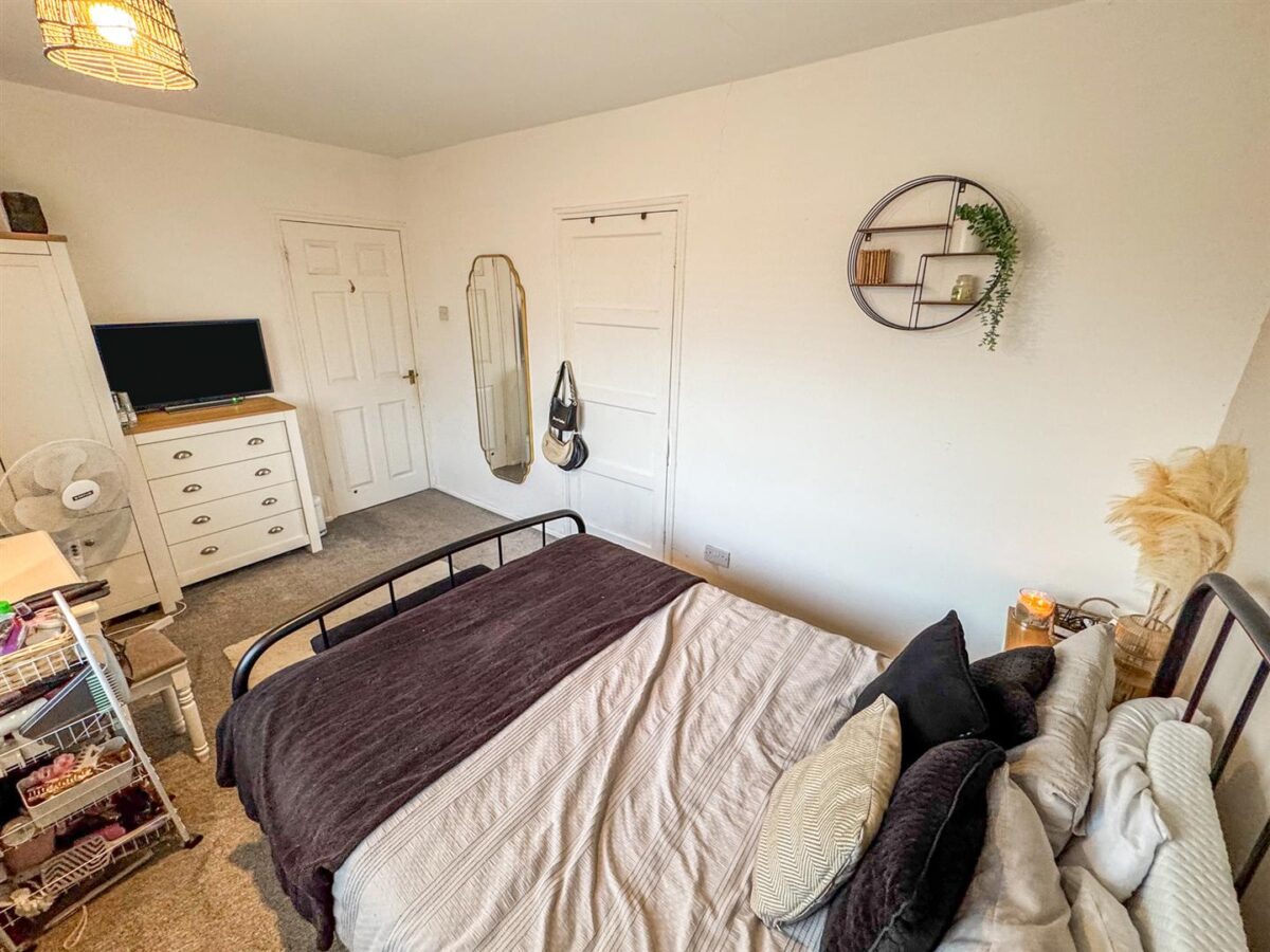 Ashley Avenue, Corby