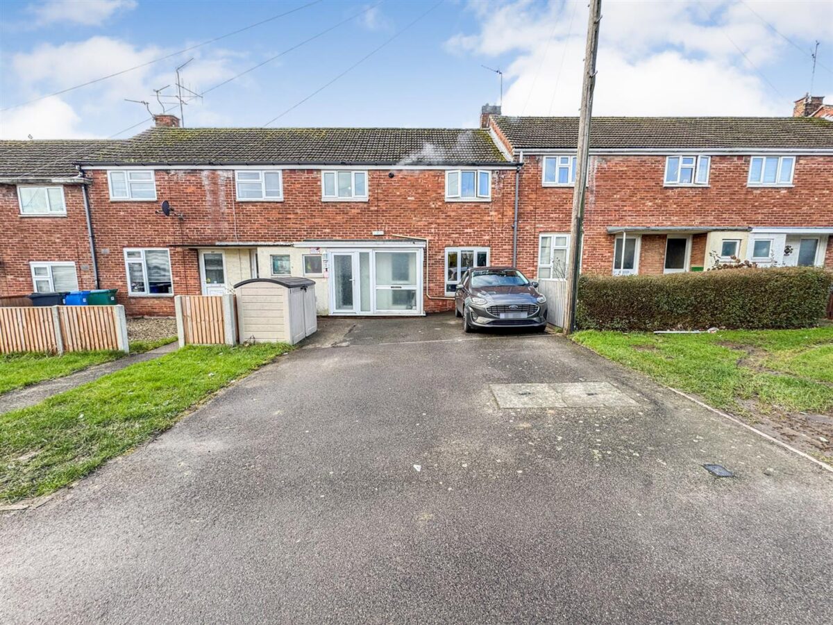 Willow Brook Road, Corby