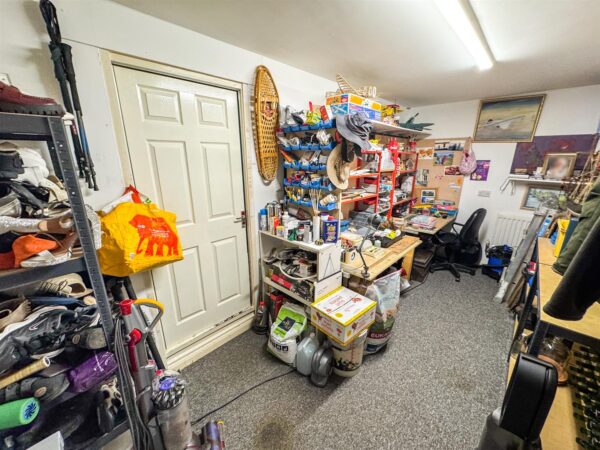 Melford Close, Corby