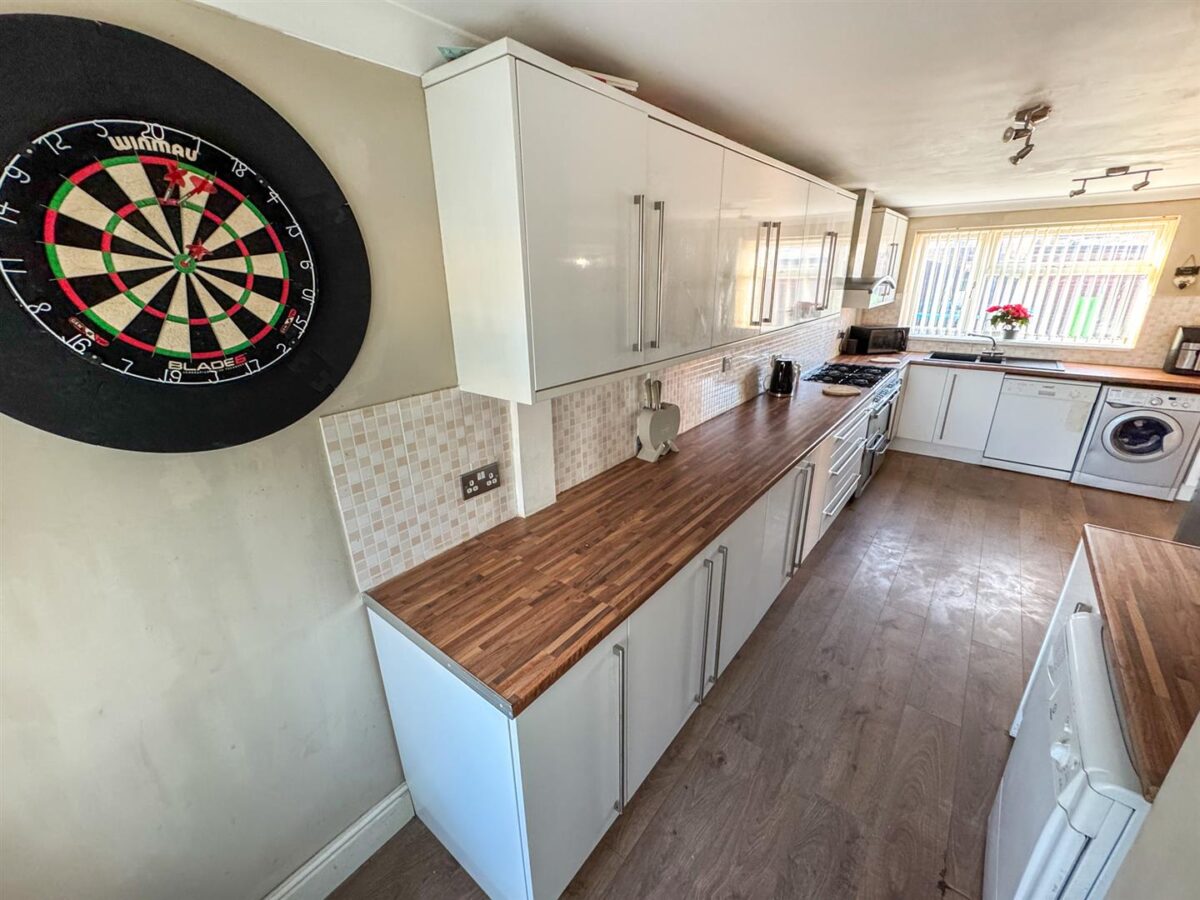 Glastonbury Road, Corby