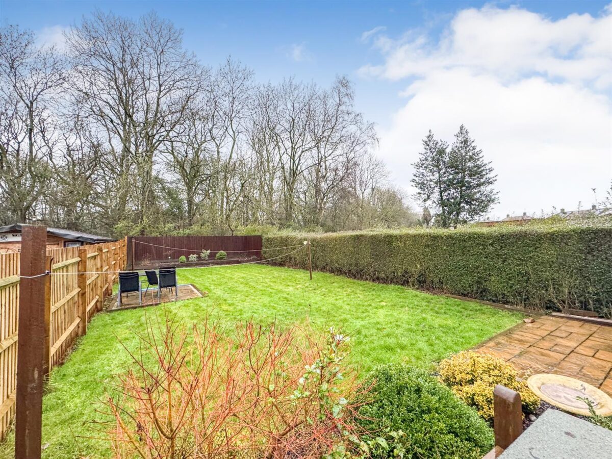 Studfall Avenue, Corby