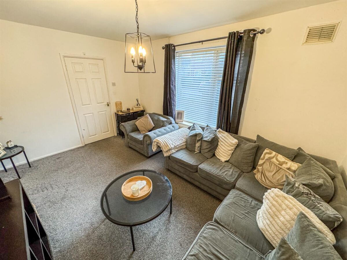 Ashley Avenue, Corby