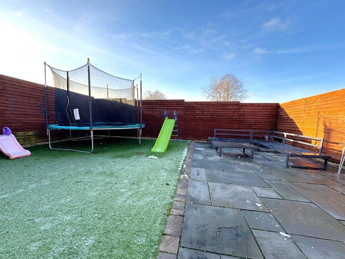 Glastonbury Road, Corby