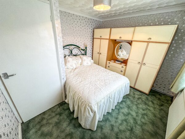 Warminster Close, Corby