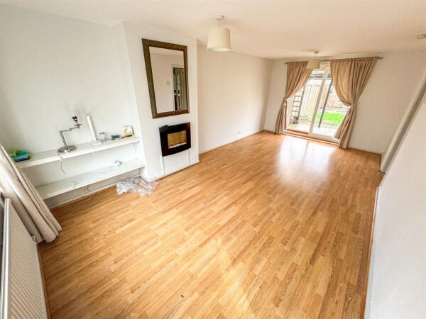 Glastonbury Road, Corby