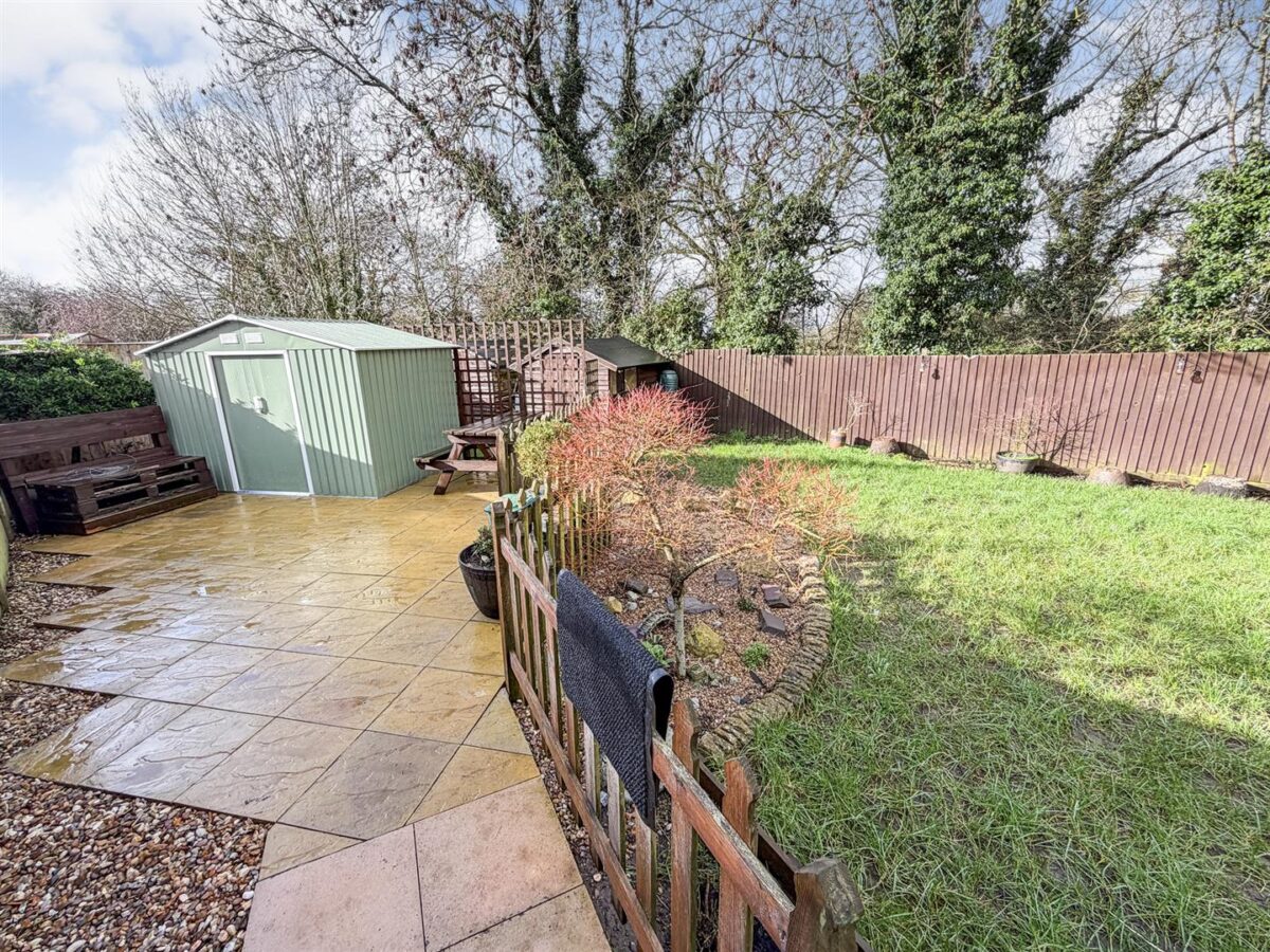 Pevrel Place, Desborough, Kettering