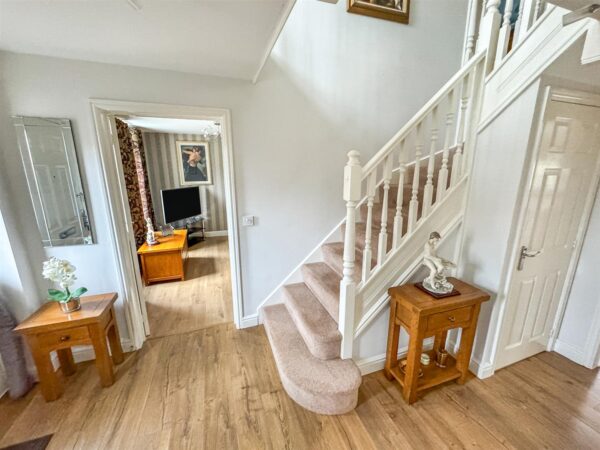 Fieldfare Close, Corby