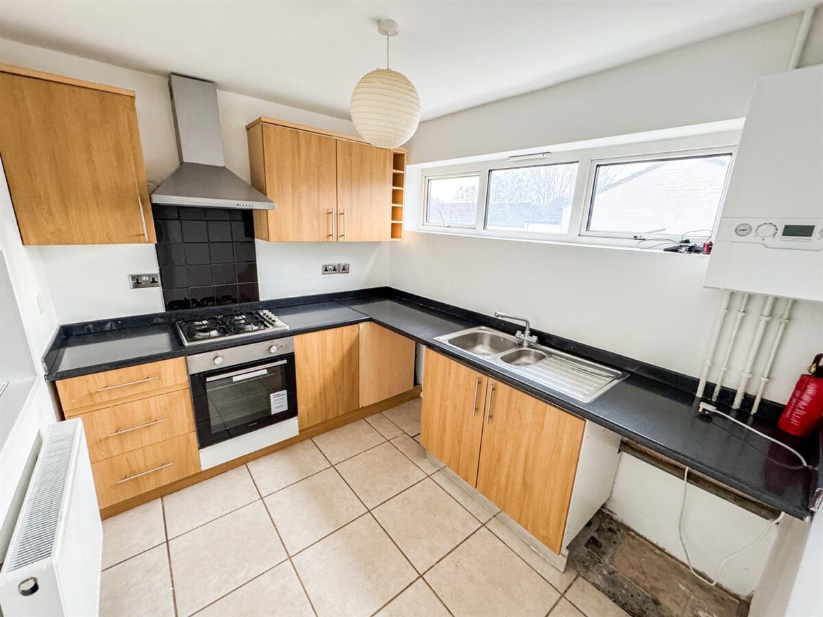 Holyrood Walk, Corby