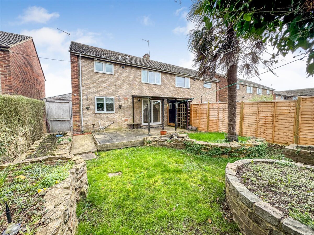 Glastonbury Road, Corby