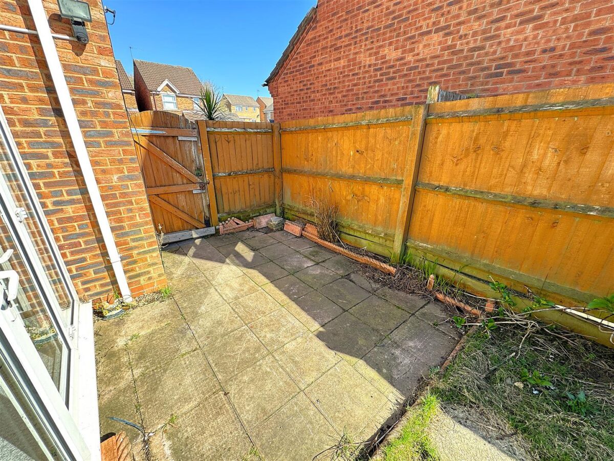 Barth Close, Great Oakley, Corby