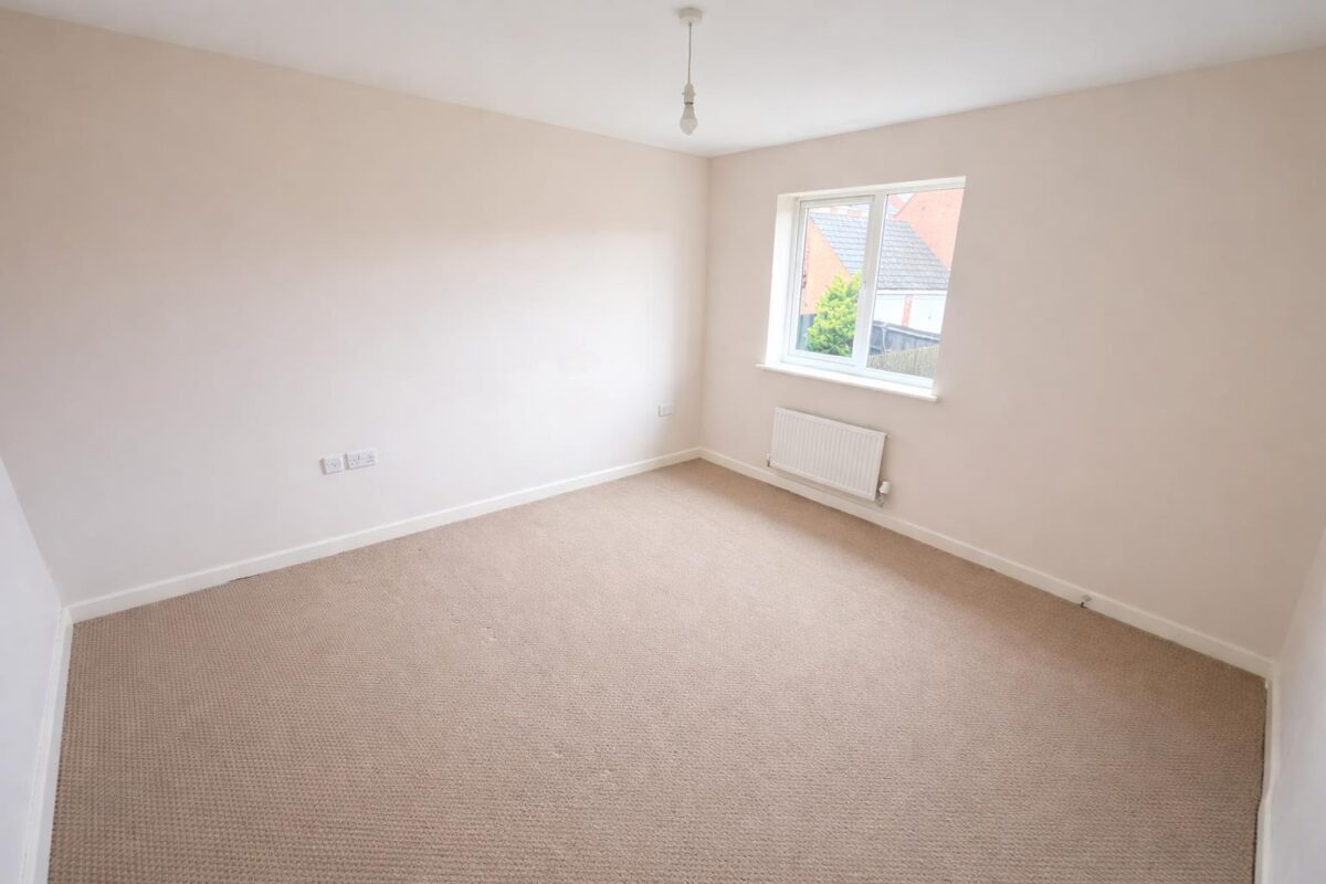 Nuthatch Close, Corby