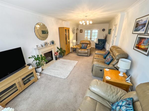 Woodlands Avenue, Corby