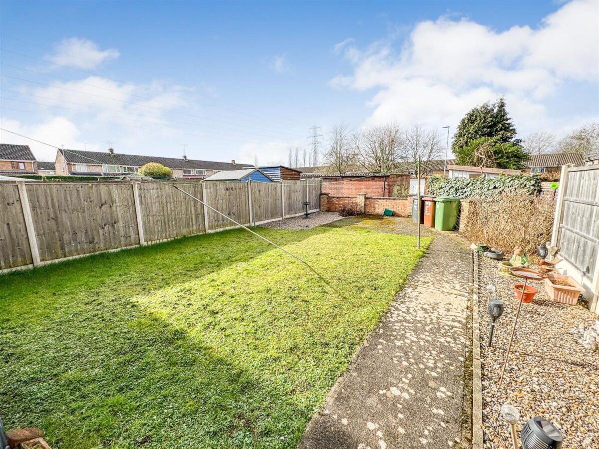 Warminster Close, Corby