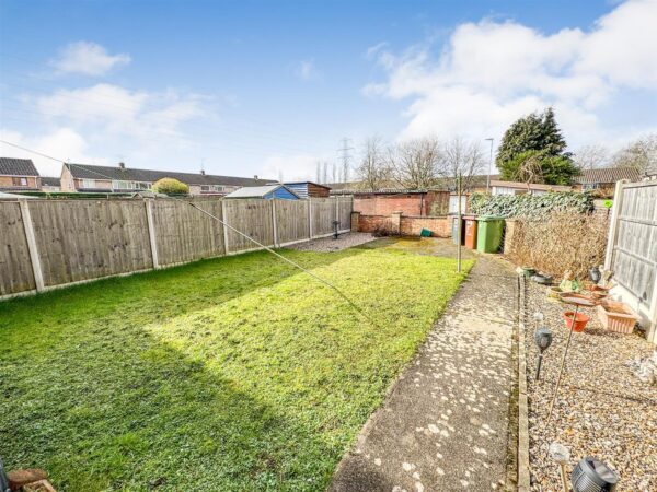 Warminster Close, Corby