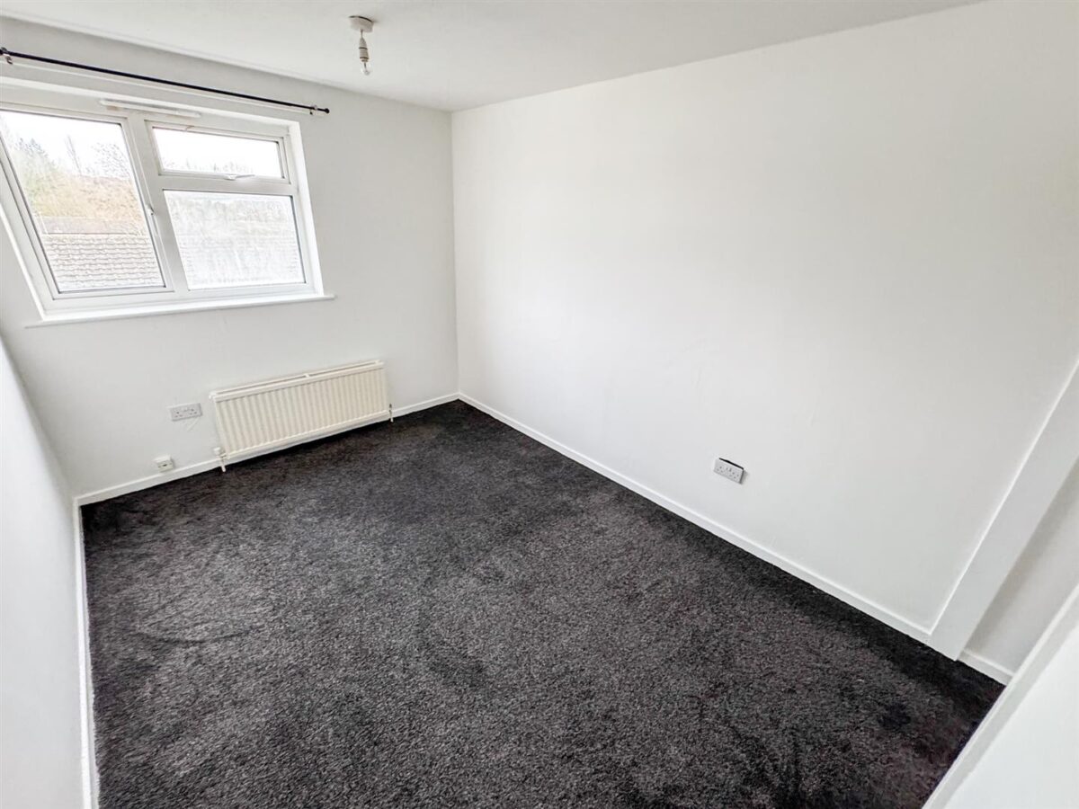 Holyrood Walk, Corby