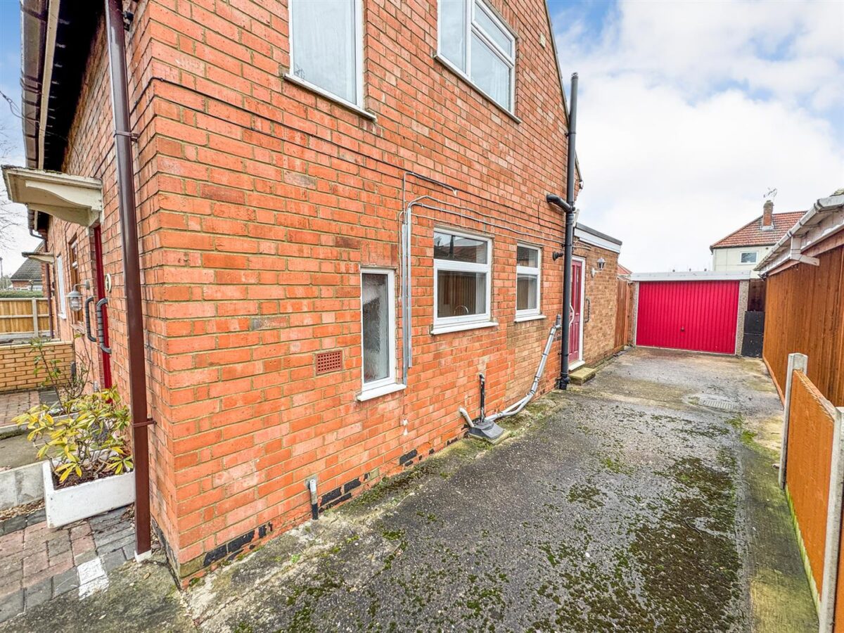 Tanfields Grove, Corby