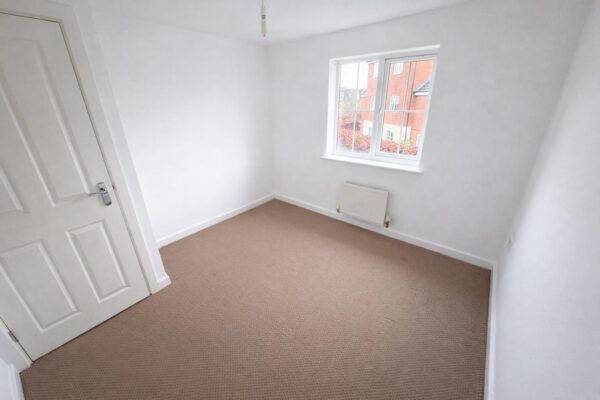 Nuthatch Close, Corby