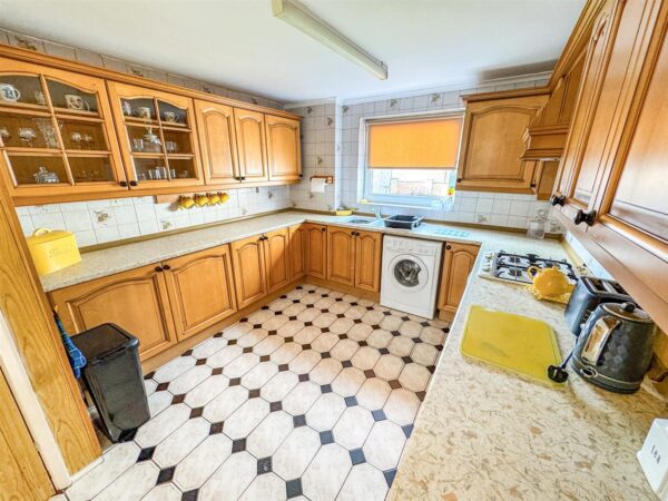 Warminster Close, Corby