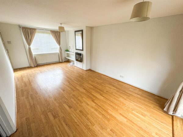 Glastonbury Road, Corby