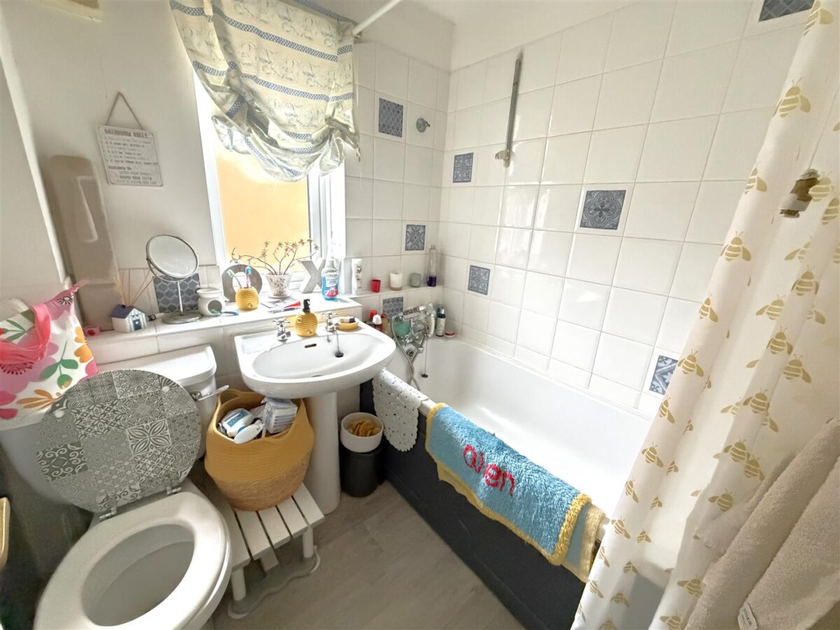 Barth Close, Great Oakley, Corby