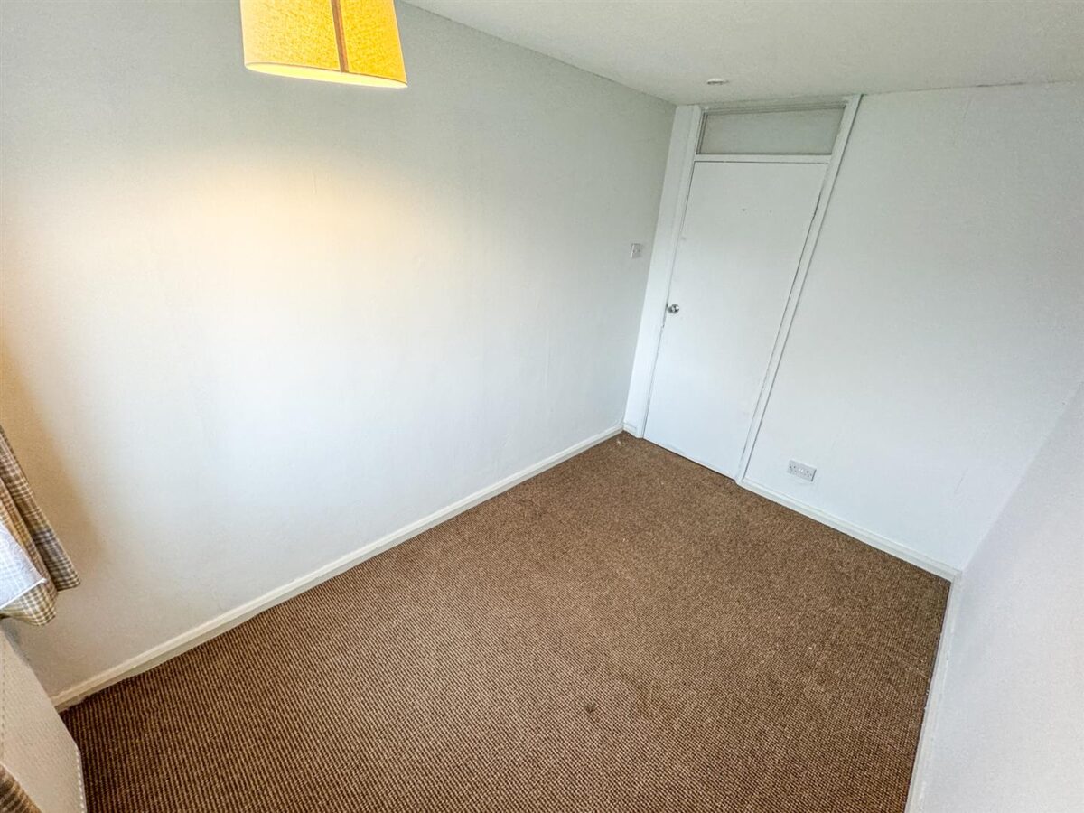 Glastonbury Road, Corby